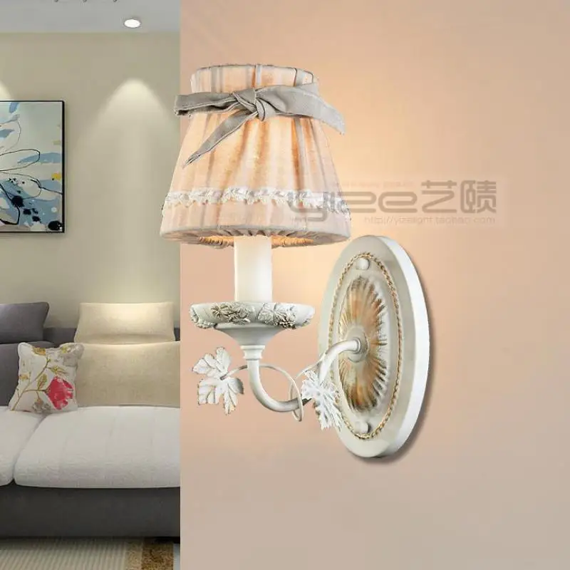 applique murale en fer avec abat-jour en tissu et noeud ruban - Image 3