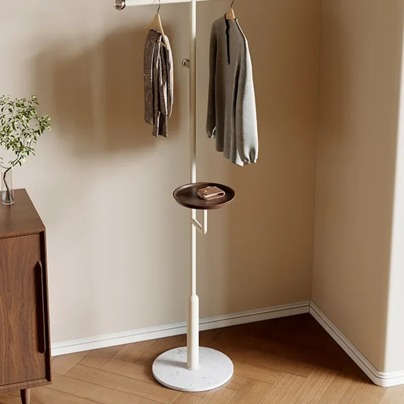 cintres de luxe légers avec base en marbre et support suspendu - Image 5
