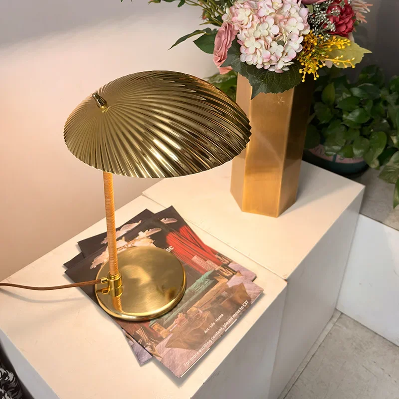 Denmark Designer Vintage Shell High Quality Led Table Lamp Desk Light Copper Chrome Close to Original - Image 2