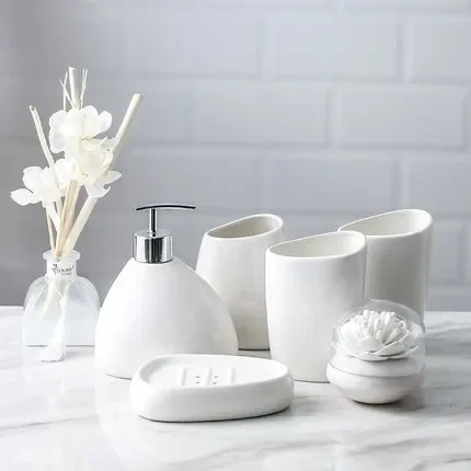 ensemble daccessoires en céramique pour salle de bain élégant et pratique - Image 2
