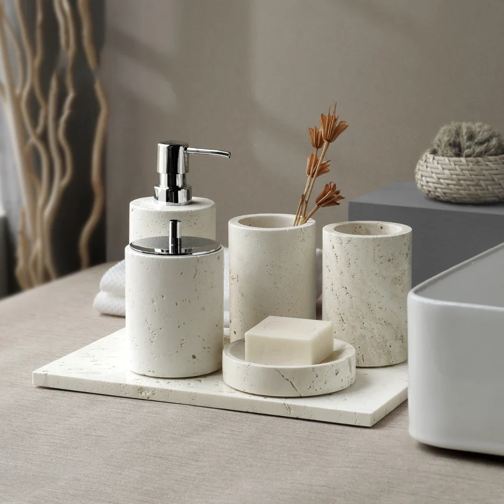ensemble daccessoires en travertin beige pour salle de bain - Image 2