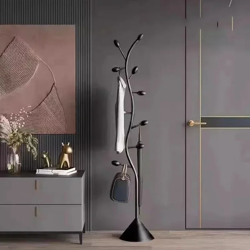 etagère moderne pour vêtements au style industriel élégant - Image 5