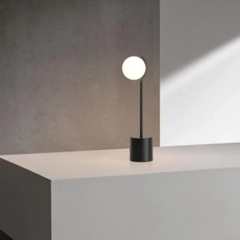 lampadaire post-moderne design nordique à trois têtes en verre blanc - Image 5