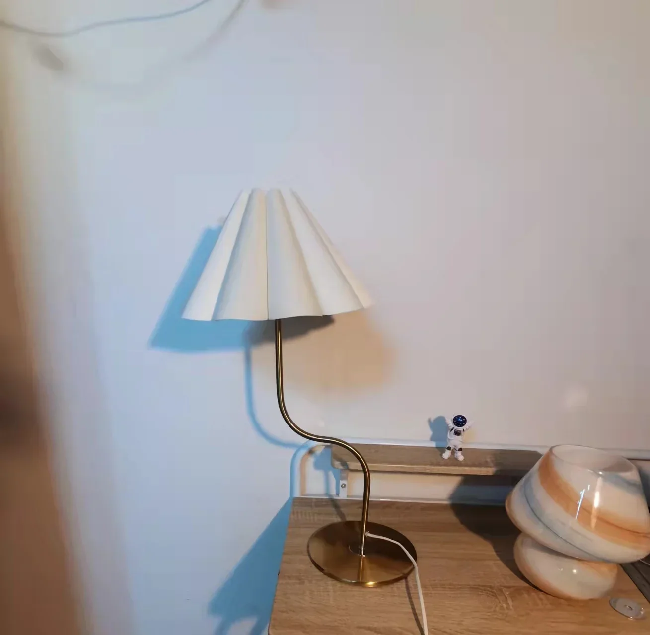 lampe à poser rétro en forme de parapluie décoratif pivotant - Image 8
