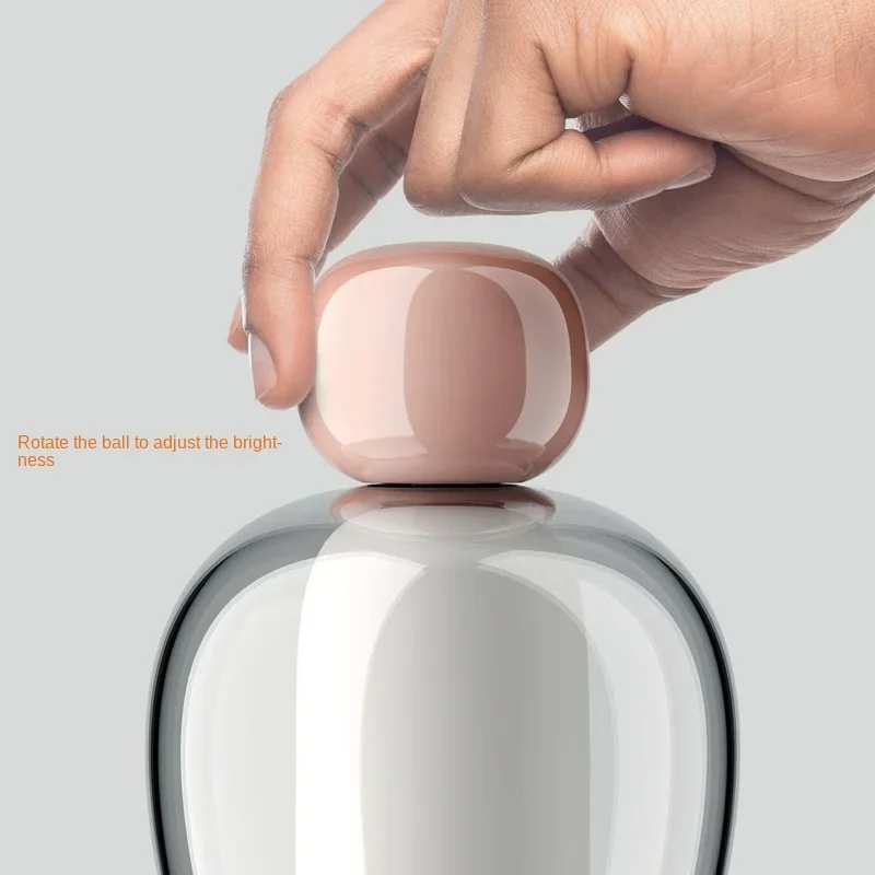 lampe de bureau moderne avec chargeur usb intégrée et design minimaliste - Image 4