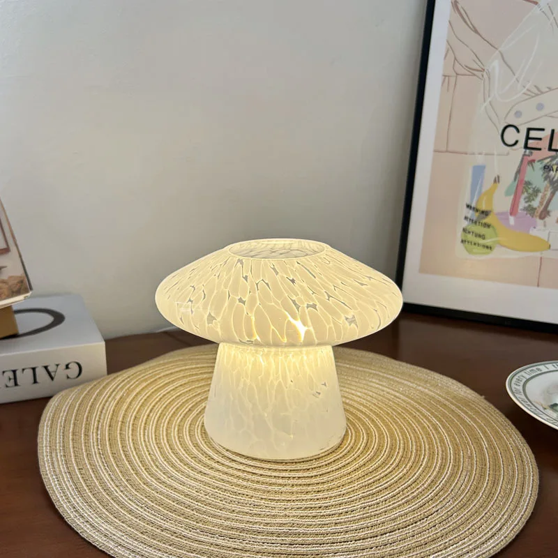 lampe de chevet led créative soucoupe volante avec intensité variable - Image 3