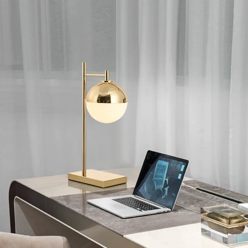 lampe de table moderne en fer doré luminaire décoratif d'intérieur - Image 2