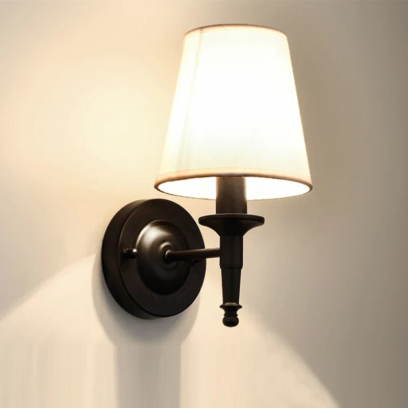 lustre classique américain en fer forgé avec abat-jour tissu - Image 16