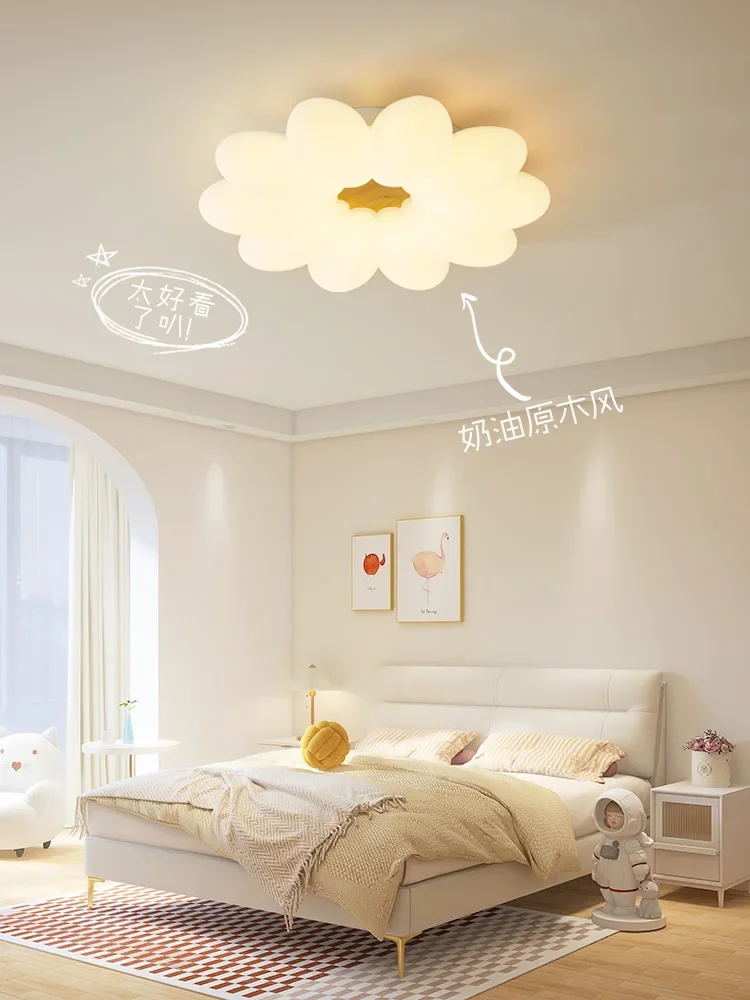 lustre créatif à pétales pour un éclairage chaleureux et apaisant - Image 3