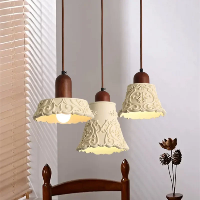 lustre créatif antique en résine pour décoration rétro - Image 2