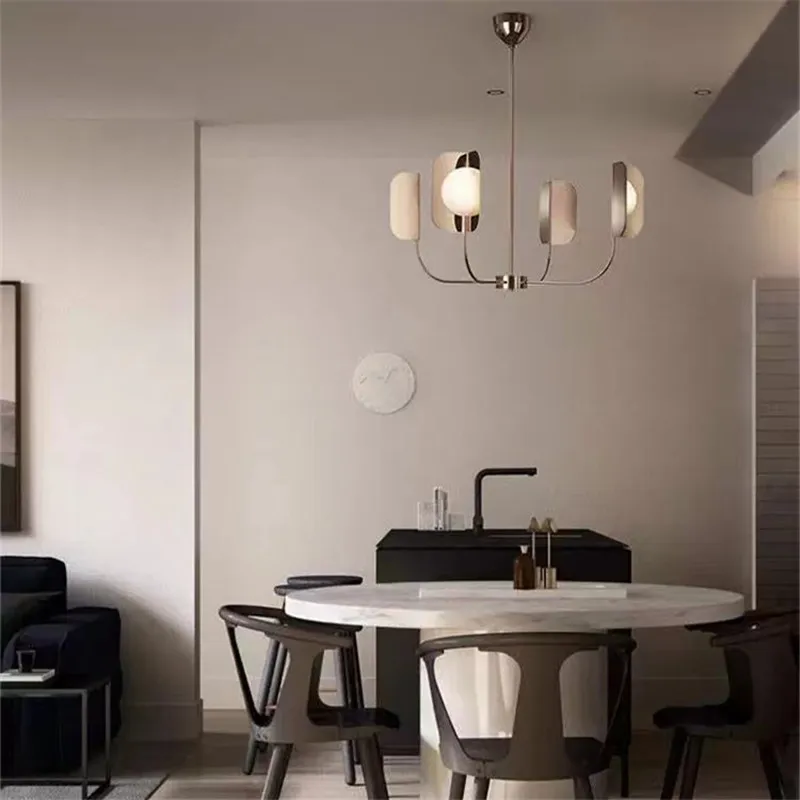 lustre design en verre laiteux avec feuilles métalliques élégantes - Image 4