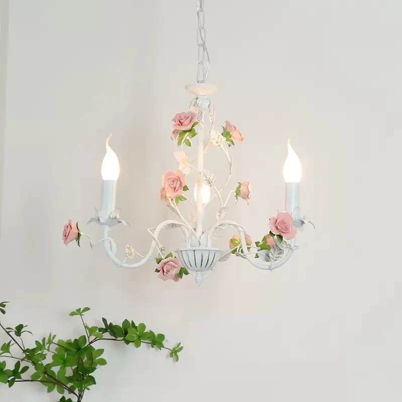 lustre en fer forgé avec décor de roses romantiques fleurs pastorales - Image 4