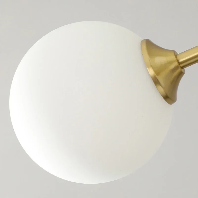 lustre led moderne en cuivre avec boule de verre mat - Image 5