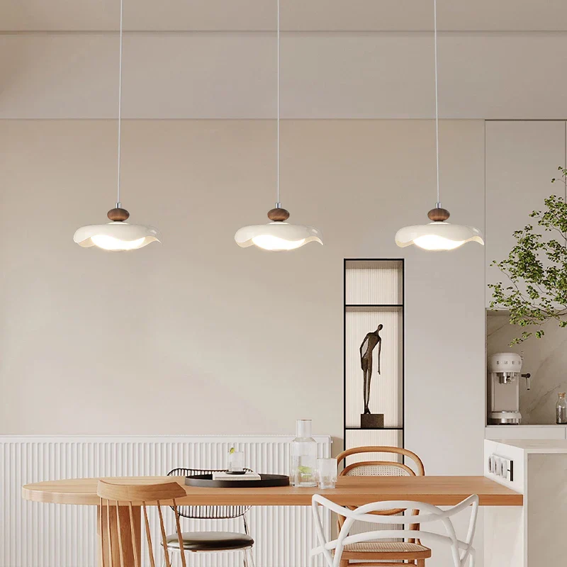 lustre médiéval français pour éclairage intérieur de bar - Image 5