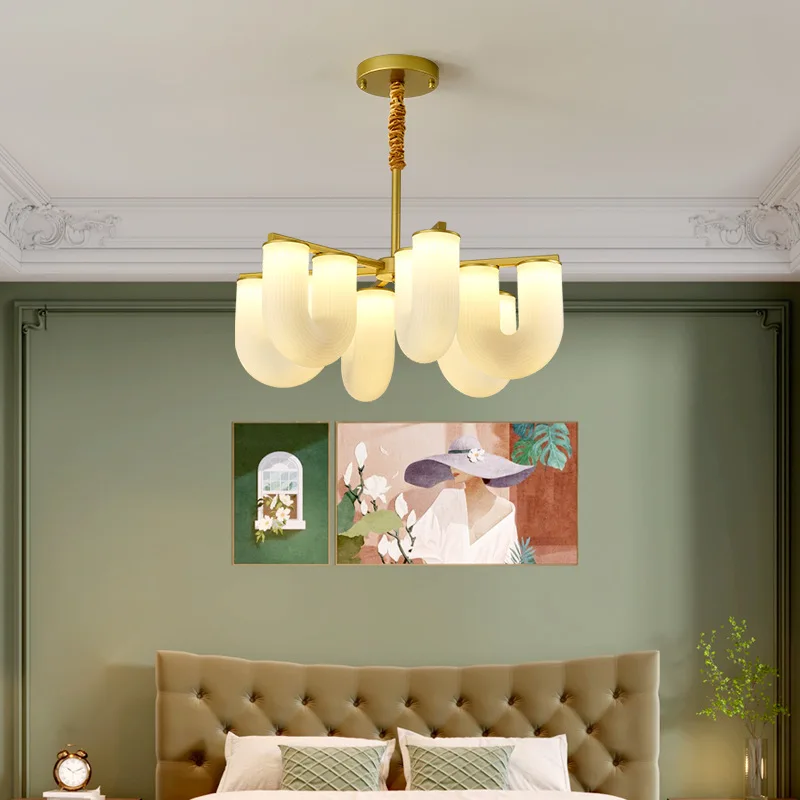 lustre moderne en acrylique et métal doré pour intérieur élégant - Image 2