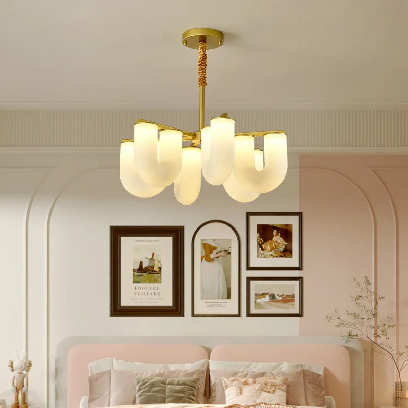 lustre moderne en acrylique et métal doré pour intérieur élégant - Image 3
