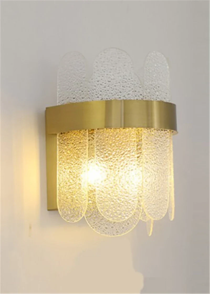 lustre ovale en métal doré avec abat-jour en verre suspendu - Image 14