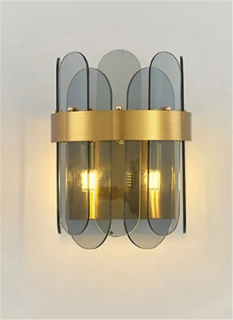 lustre ovale en métal doré avec abat-jour en verre suspendu - Image 15