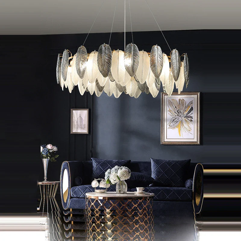 lustre suspendu led art déco en cristal et plumes blanches et grises - Image 4
