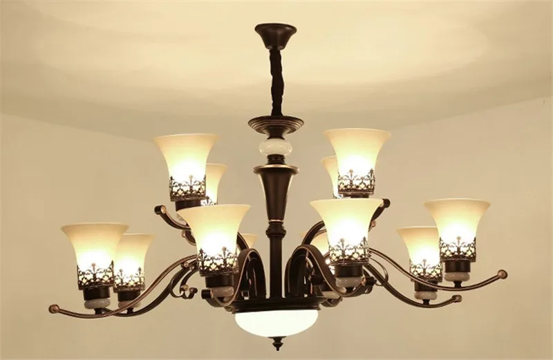 lustre vintage en métal noir avec abat-jour en verre dépoli - Image 9