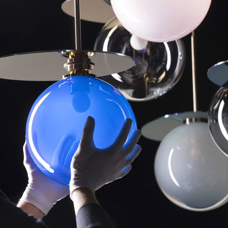 Design UFO Suspension Lumière Ronde Fer Danemark Boule De Verre Coloré LED Suspension Luminaire Maison Cuisine Suspension - Image 4