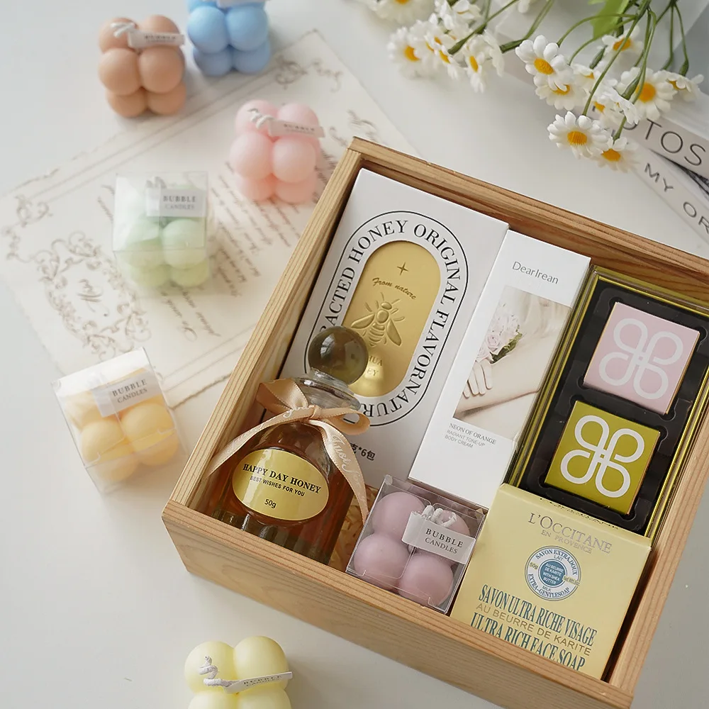 petite bougie cube parfumée en cire de soja fait main - Image 4