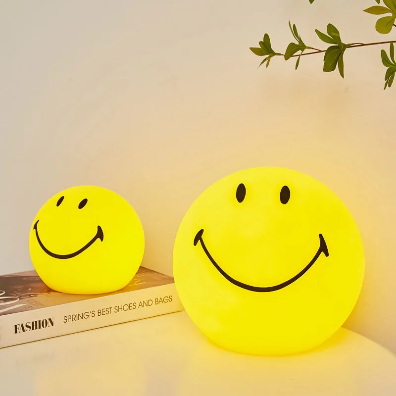 Simple sourire visage Led veilleuses USB Rechargeable PE lampe de nuit chambre d'enfants Protection des yeux chambre chevet décor lampe de bureau - Image 5