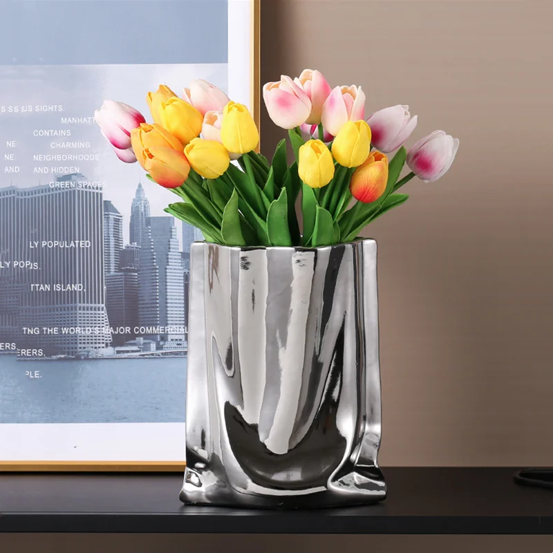 vase en céramique avec volants argentés pour fleurs décoratives - Image 3