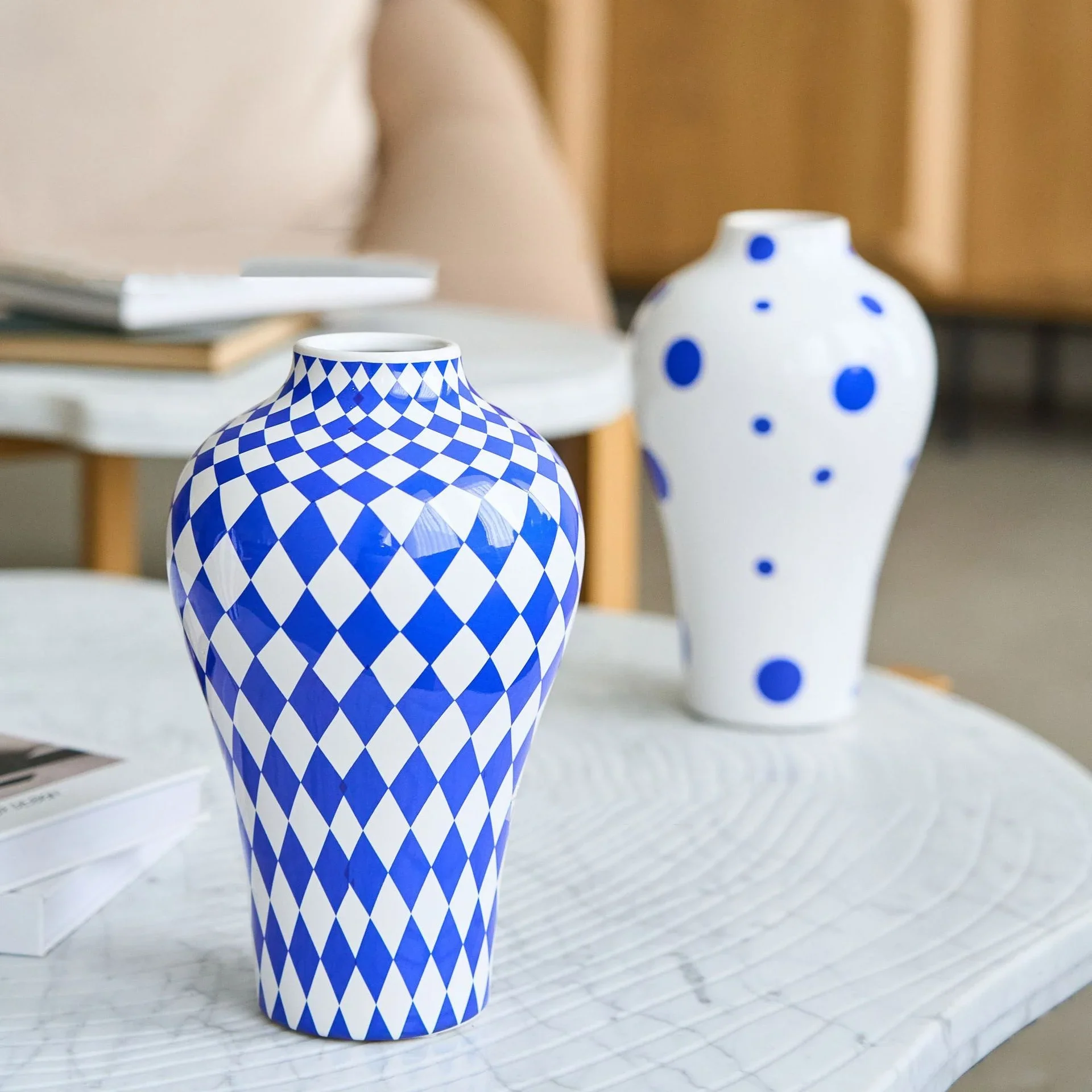 vase en céramique motif géométrique pour décoration florale artisanale - Image 2