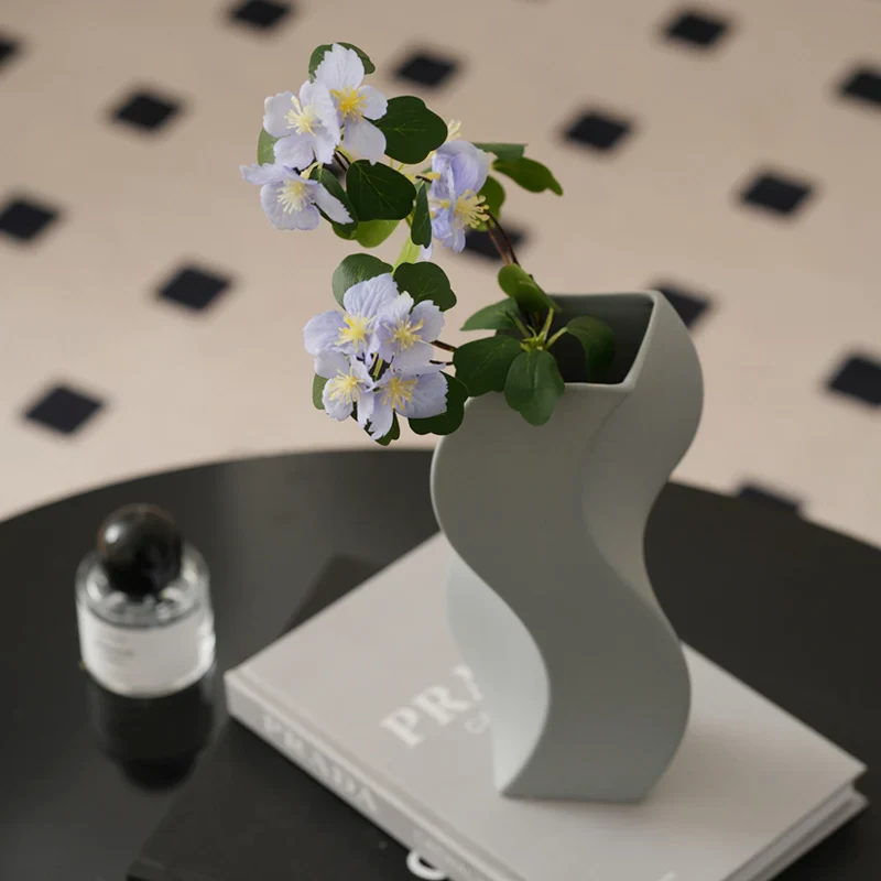 vase en céramique nordique pour décoration et arrangements floraux - Image 3