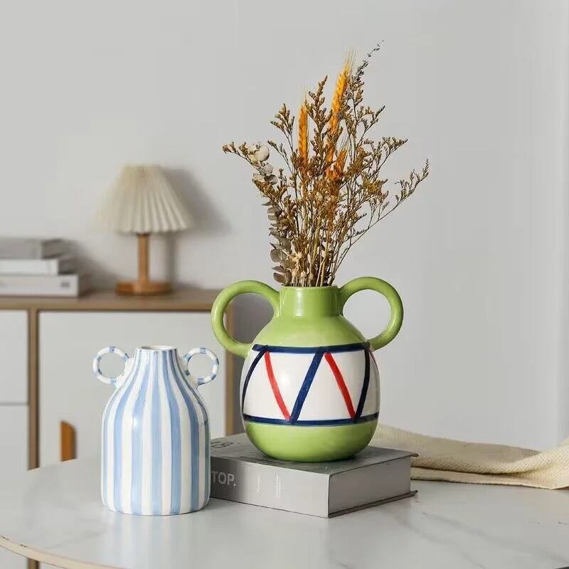vase en céramique peint à la main avec oreilles décoratif amusant - Image 4