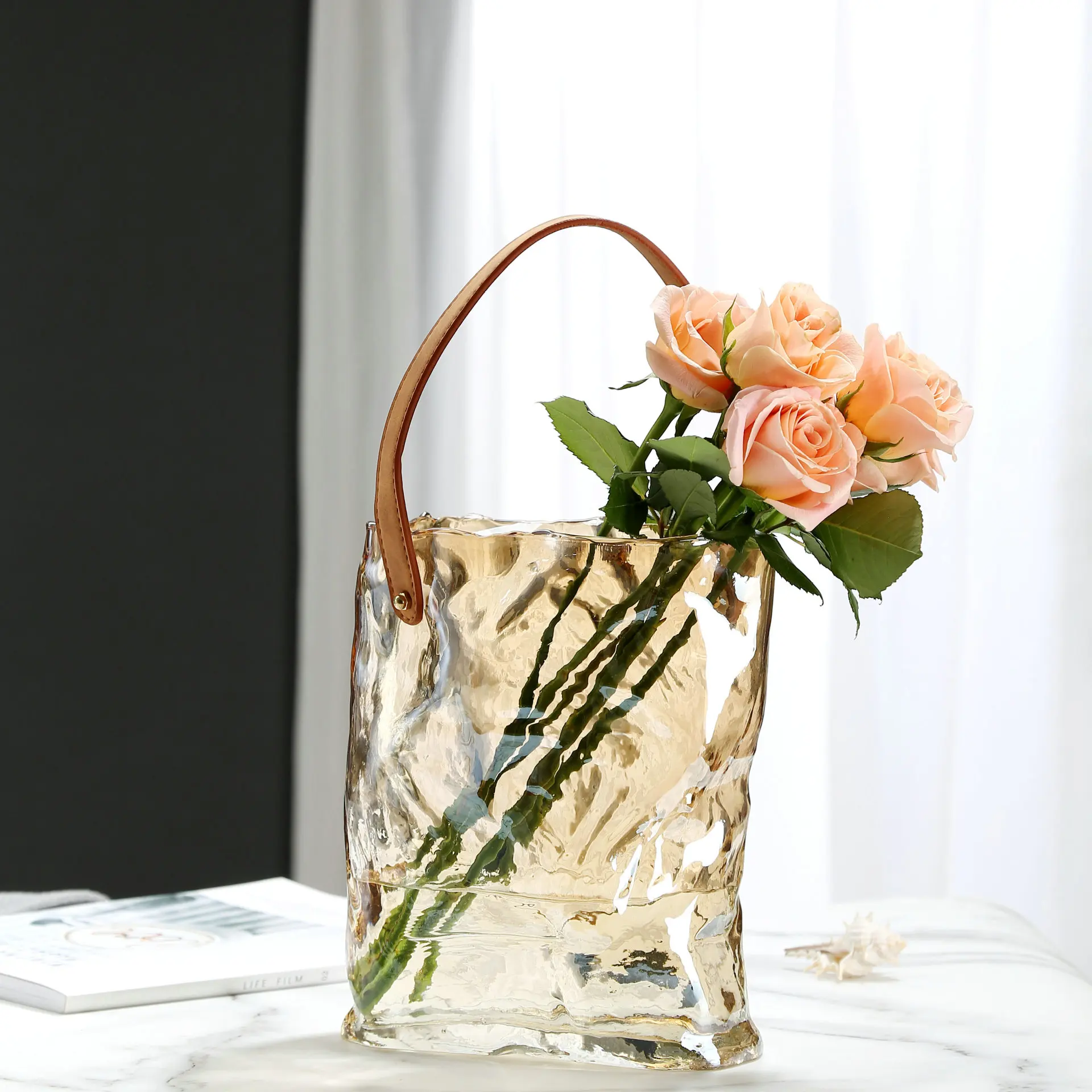 vase en verre transparent texture froissée pour fleurs et terrarium - Image 4