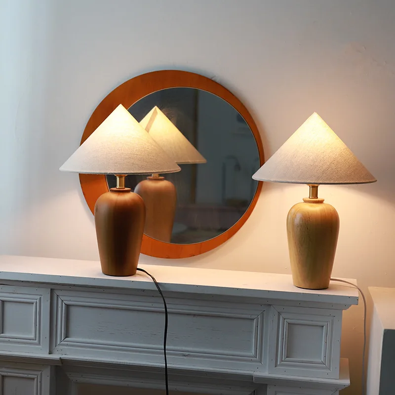 Vintage Table Lamp Desk Light with Wood Stand Fabric Shade - Image 3